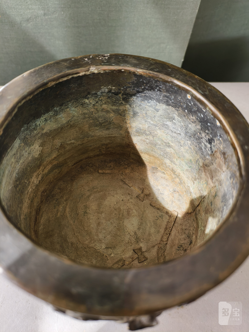 Bronze incense burner with relief decoration of inscription and bamboo - 图15